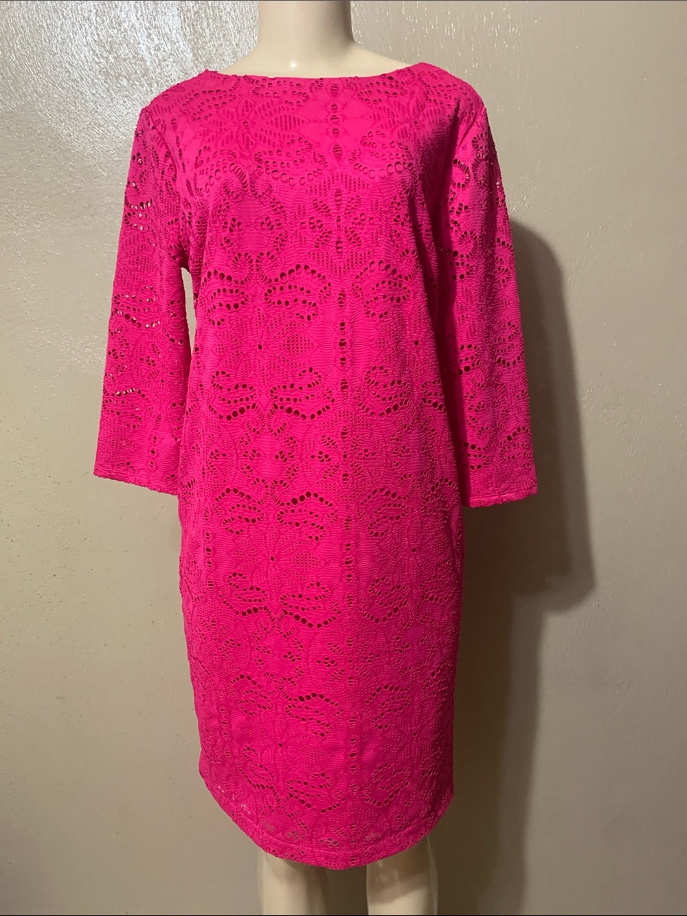 Chico’s size 0 Lace Shift Midi Dress in Vibrant Pink
